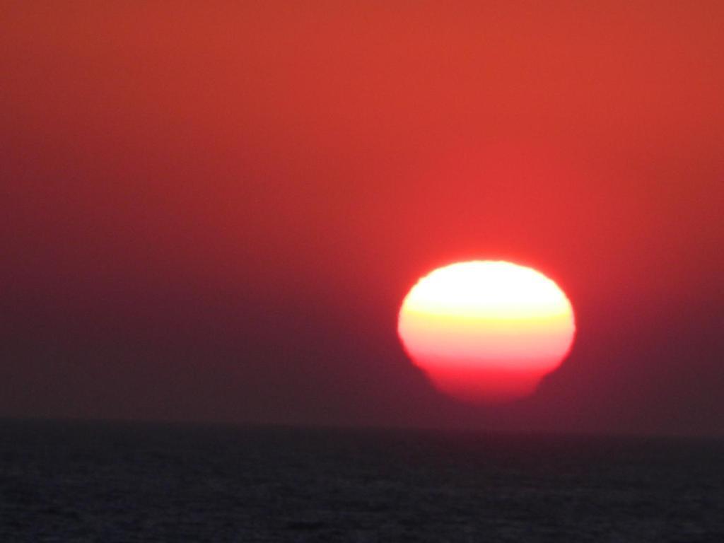 Kibar Apart Pansiyon Kusadasi Bagian luar foto